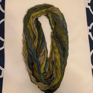 green infinity scarf